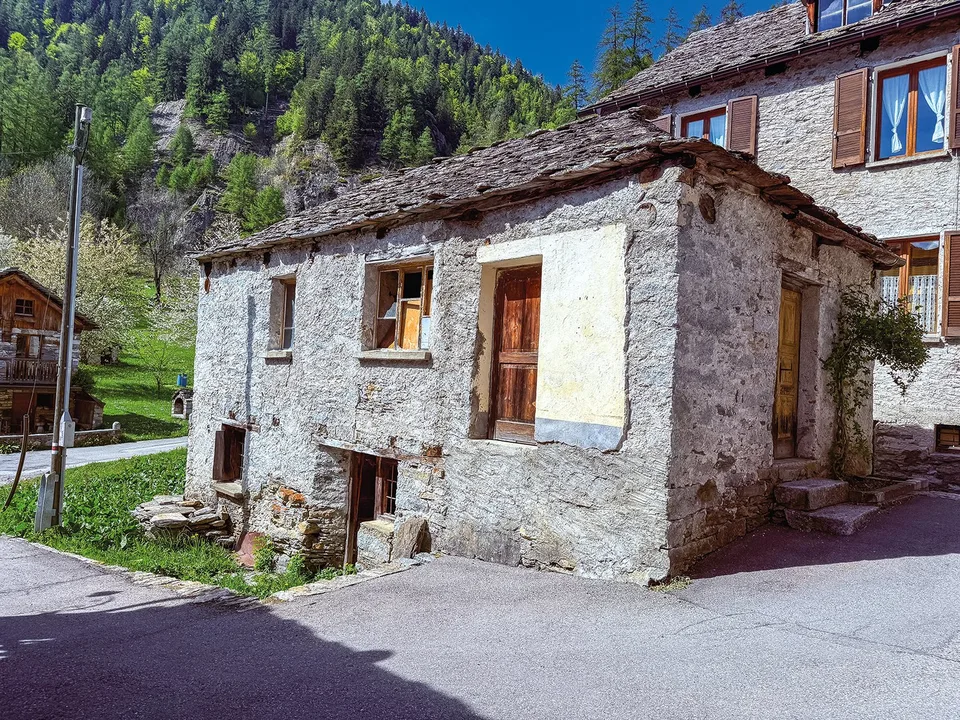 Lavizzara-Tal  Zu renovierendes Rustico