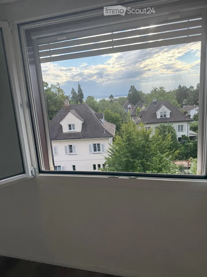 Seeblick: 3-Zimmer-Wohnung im Altbau am Boulevard - SOFORT