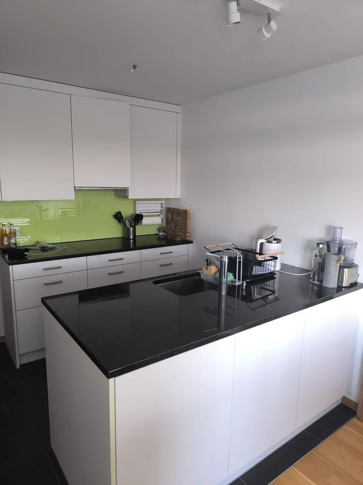 Beautiful and bright 3.5-room apartment with roof terrace