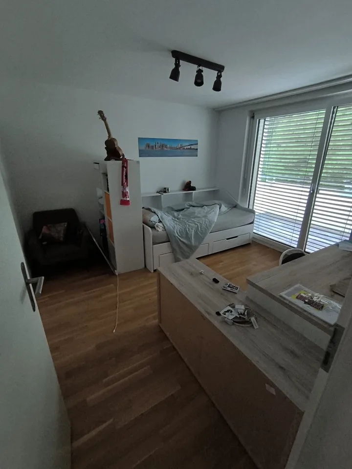 Beautiful and bright 3.5-room apartment with roof terrace