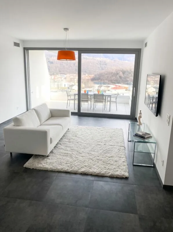 Spazioso 2.5 locali con terrazza a Gravesano
