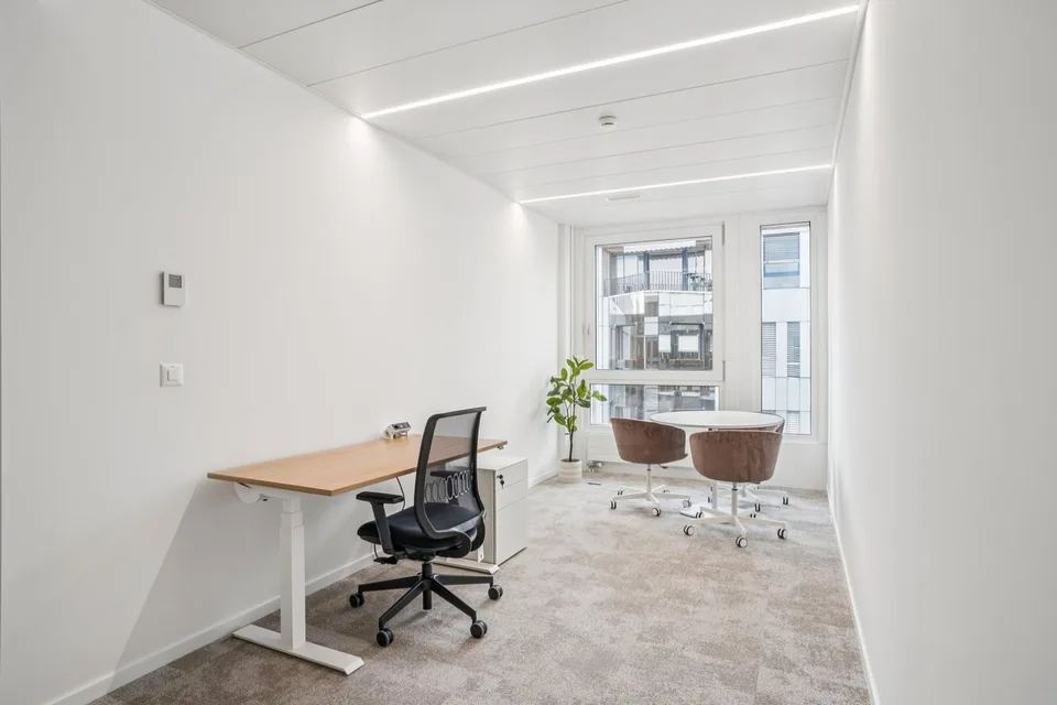 Très beau bureau - lumineux et moderne - pour 1 à 2 personnes