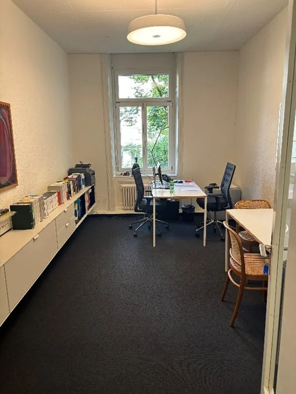 Büro in Anwaltsbürogemeinschaft an zentraler Lage in Zürich zu vermieten