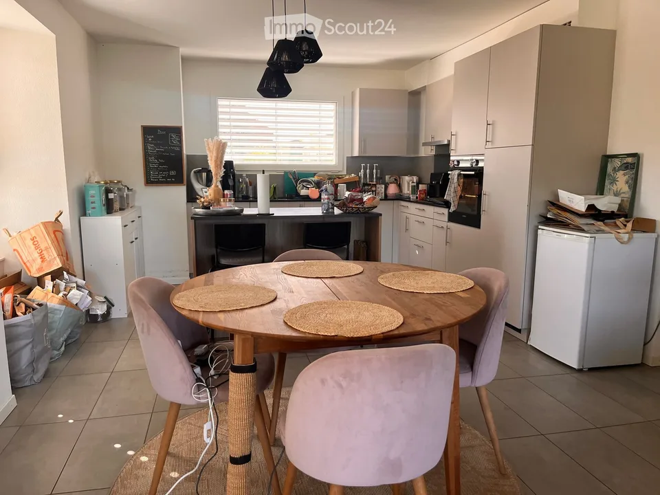 Appartement de 4.5 pièces à louer à Valeyres-sous-Ursins