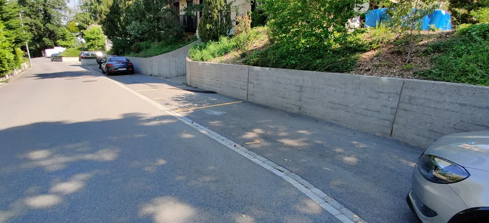 Outdoor parking space for rent in Kilchberg