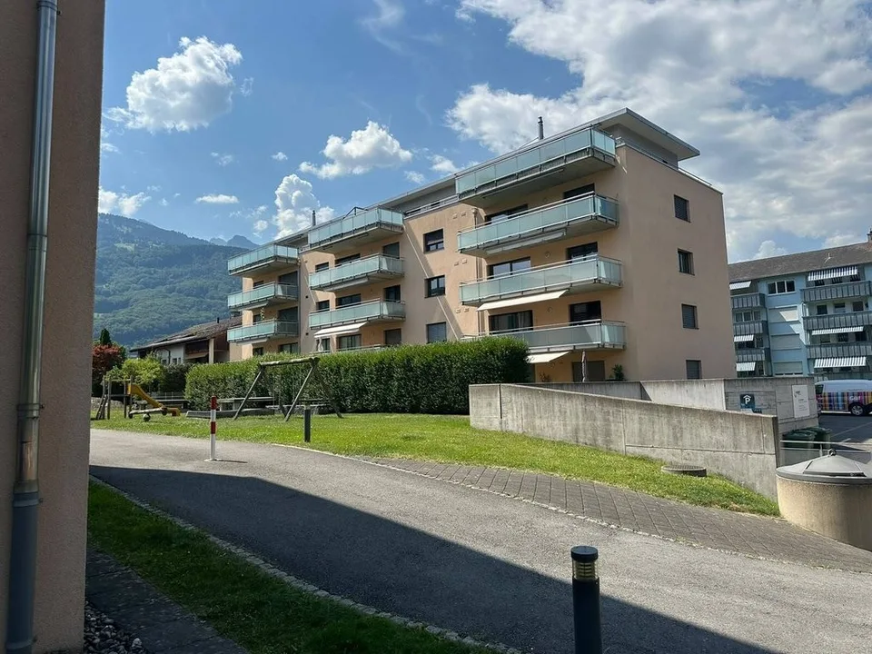 Einstellplatz in Sevelen zu vermieten!