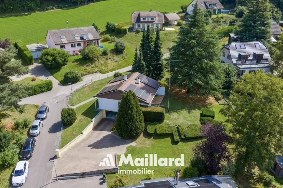 Einfamilienhaus mit 4.5 Zimmern und großem Garten - Cheseaux-Noréaz