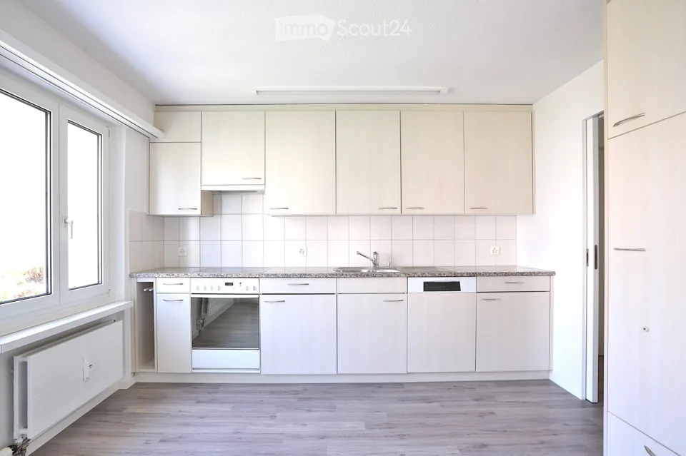 Appartamento familiare di 4,5 locali luminoso in una zona tranquilla