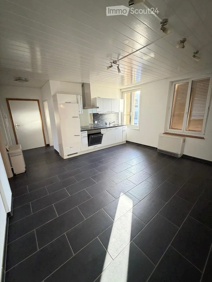 Appt. 3,5 pièces au 2eme, Bienne / 3,5-Zimmer-Whg 2.OG, Biel