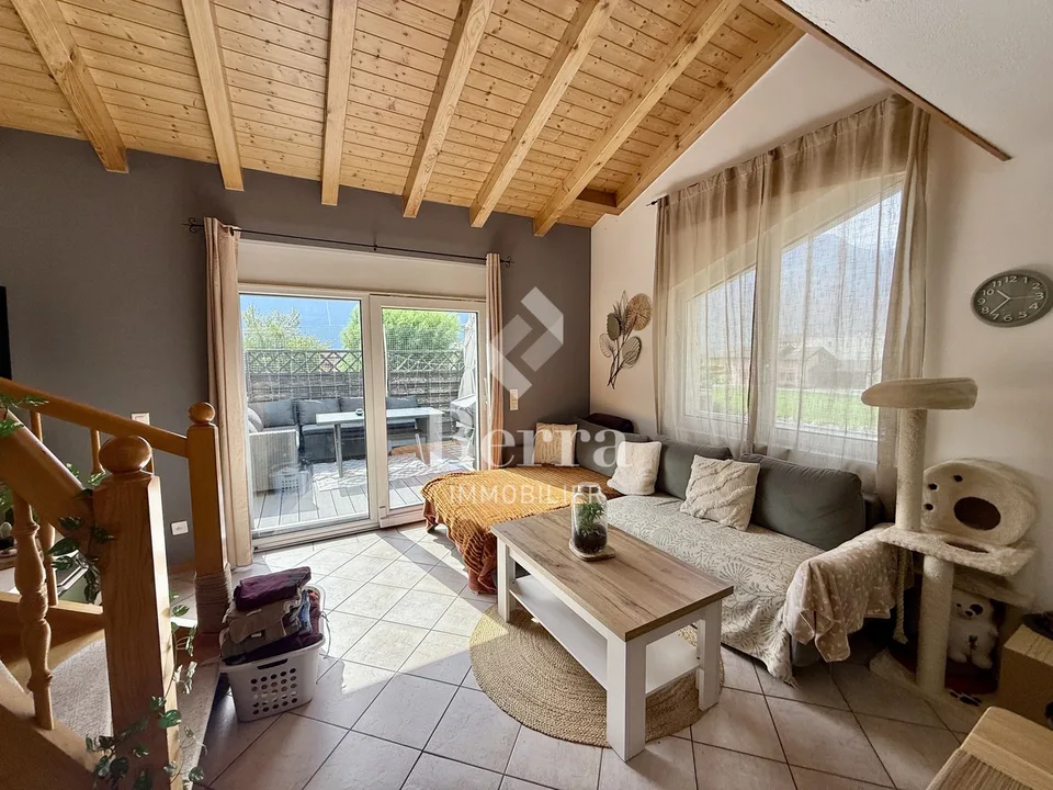 Superbe appartement 2.5p + bureau en attique duplex à Saillon