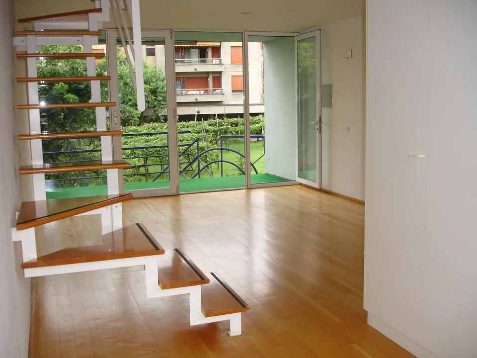 Spacious and bright 3.5-room duplex near the conservatory