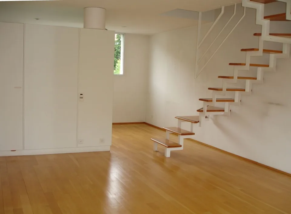 AMPIO E LUMINOSO DUPLEX DI 3.5 LOCALI VICINO AL CONSERVATORIO