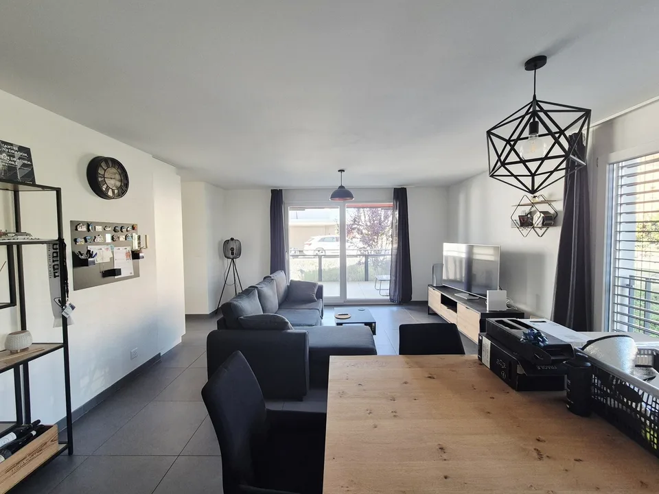 VILLAZ-ST-PIERRE / 2,5 Zimmer mit Balkon und Waschmaschinenanschluss