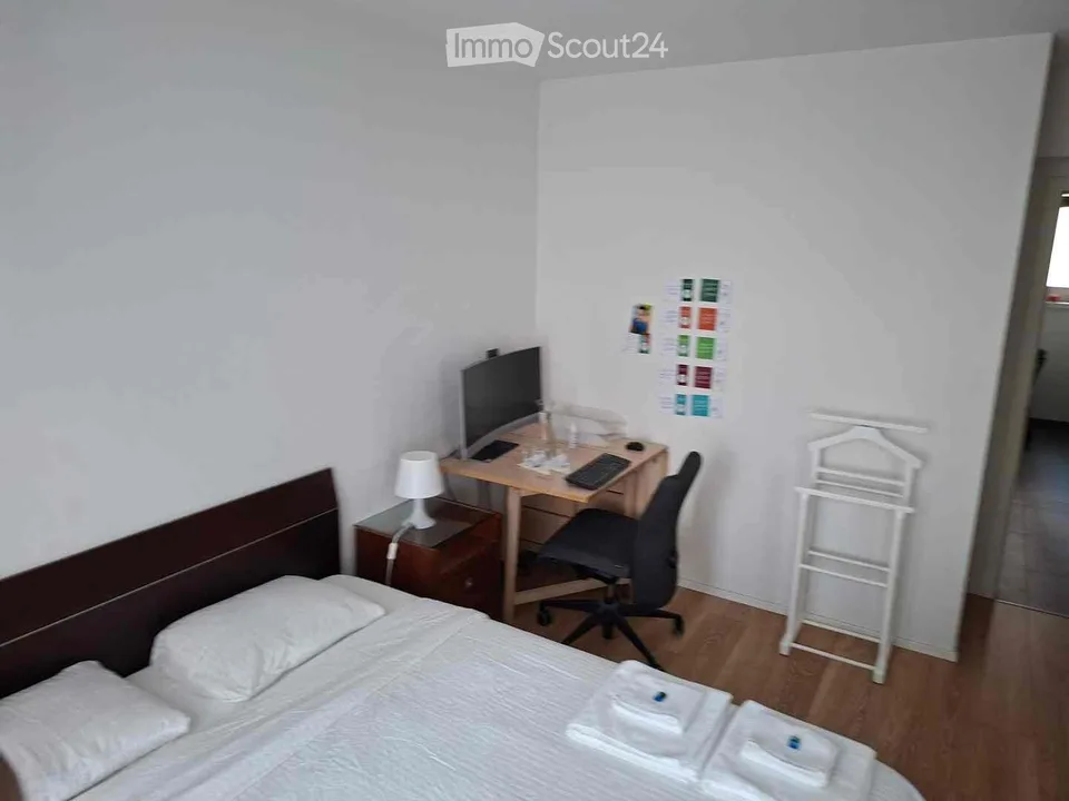 Furnished Room in Shared Apartment in Zurich 8004 - All-Inclusive