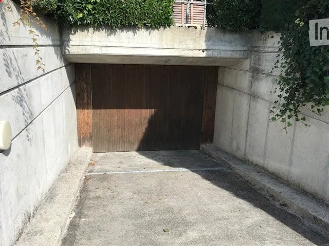 PW-/Motorrad-Einstellhallenplatz in Obergerlafingen