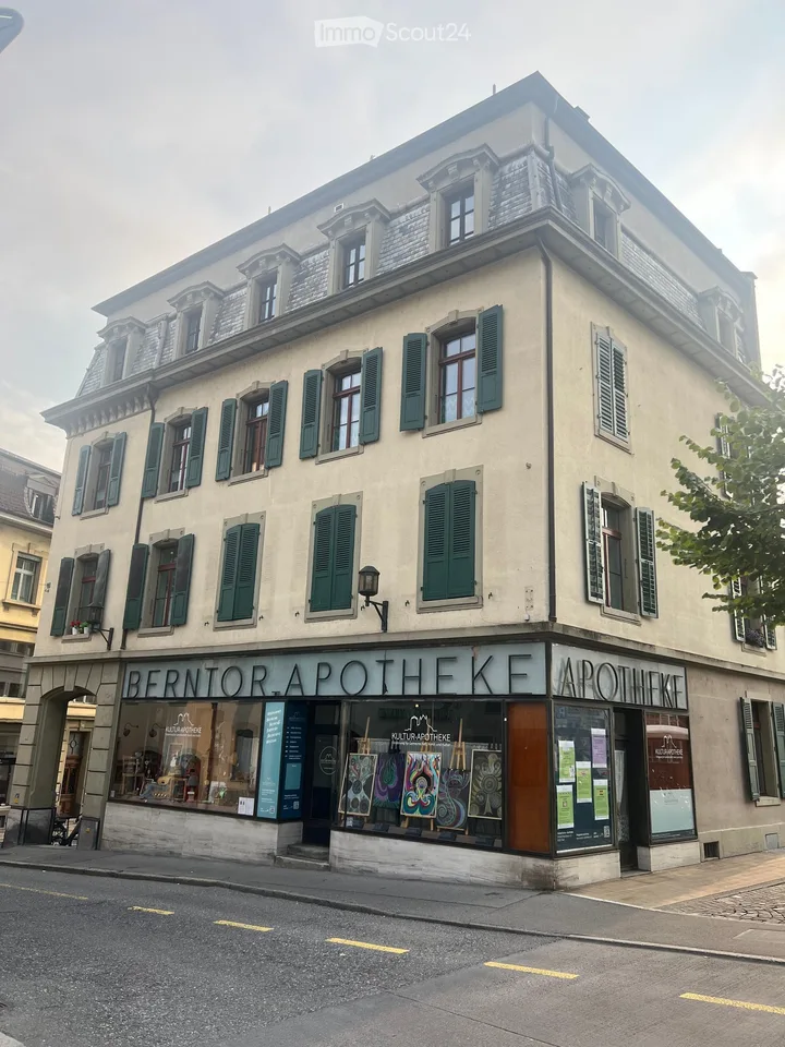 Aussergewöhnliche renovierte 2.5-Zimmer-Altbauwohnung an der unteren Hauptgasse in Thun