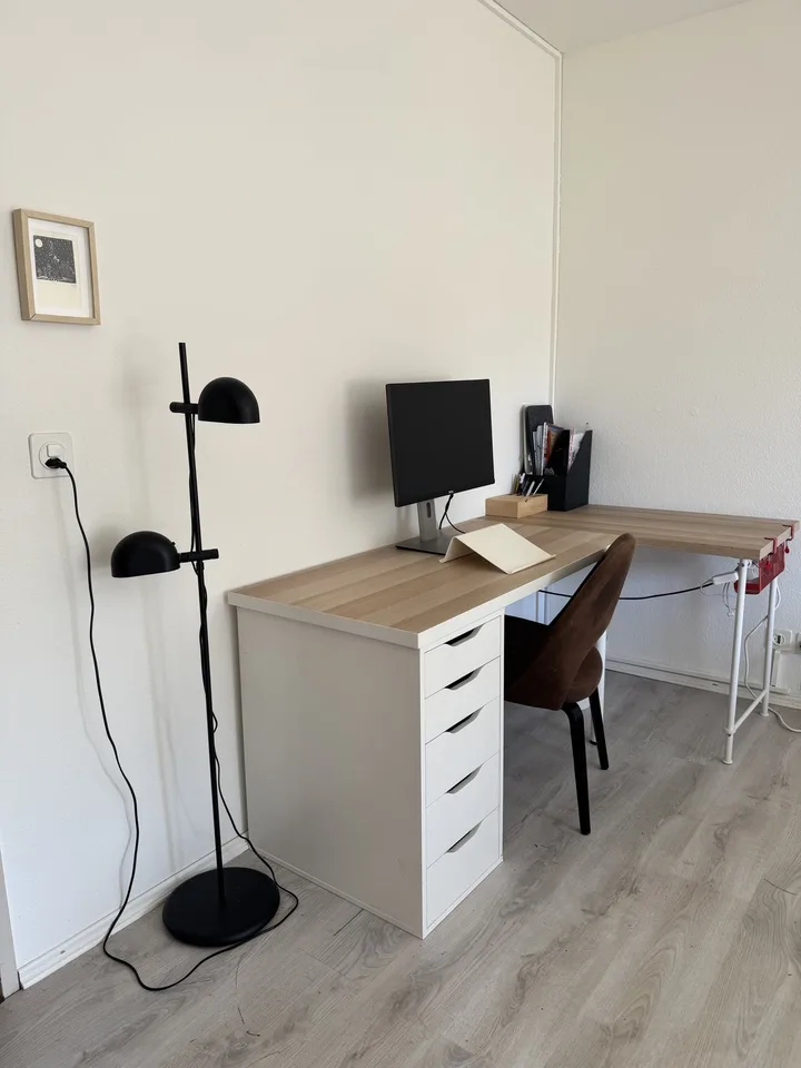 Ampio appartamento di 3 locali arredato a Seefeld (8008) Disponibile 827 settembre