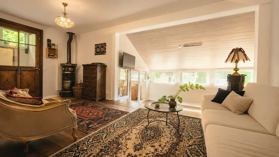Maison atypique de charme dans un environnement résidentiel recherché