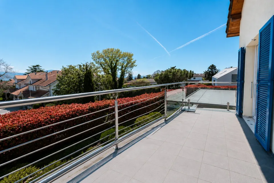 CRANS | Familienvilla mit 240 m², 6 Zimmern und 7 Parkplätzen