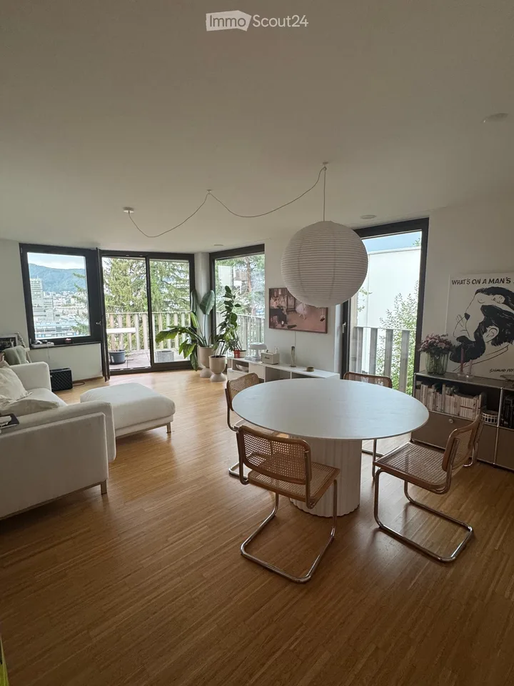 Bright & Quiet 3-Room Apartment with Balcony