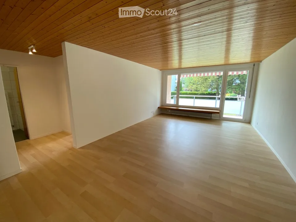 schöne 2.5 Zimmer-Wohnung in Fehraltorf