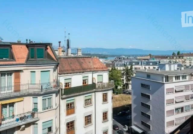 Seltenes 3-Zimmer-Möbelstück mit Aussicht