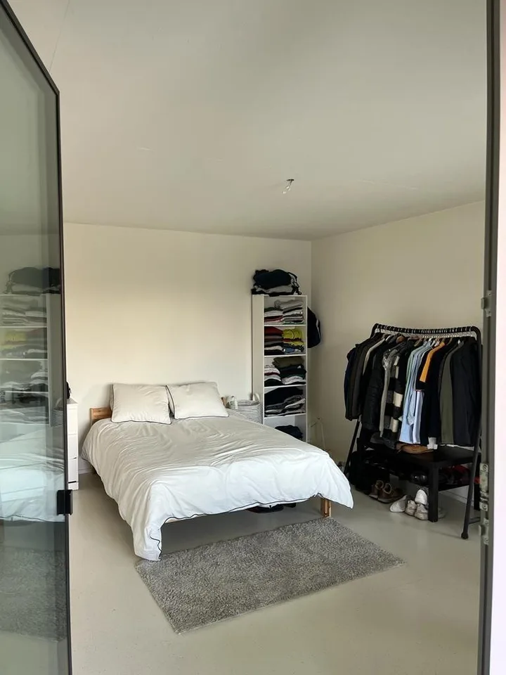 Appartamento moderno di 2,5 camere con vista mozzafiato disponibile a dicembre e gennaio a Zurigo!