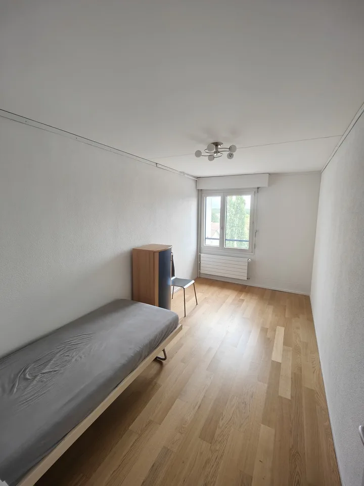 Room in shared apartment in Bern Bümpliz