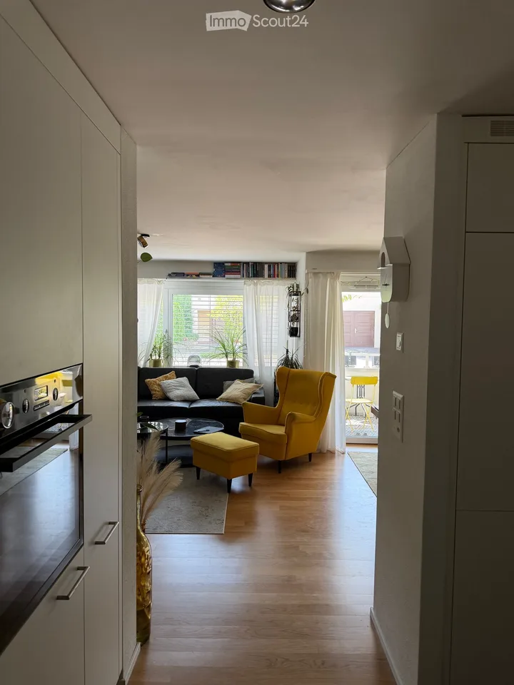 Appartamento luminoso 3.5 locali con balcone a Schlieren – disponibile da ottobre 2026