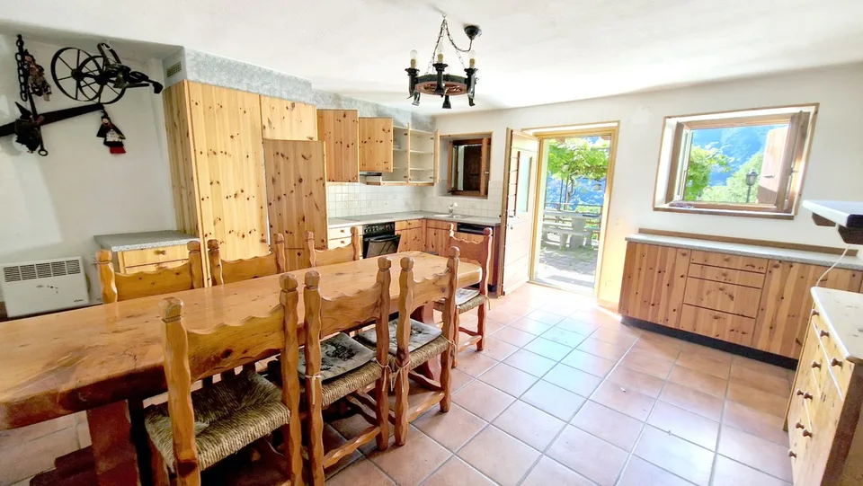 Charming Ticino house 5.5 in the peace of nature with a wonderful panorama