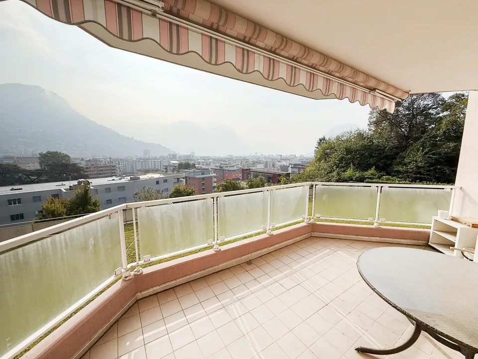 Bel appartement 4,5 pièces avec terrasse et vue sur Lugano Ronchetto