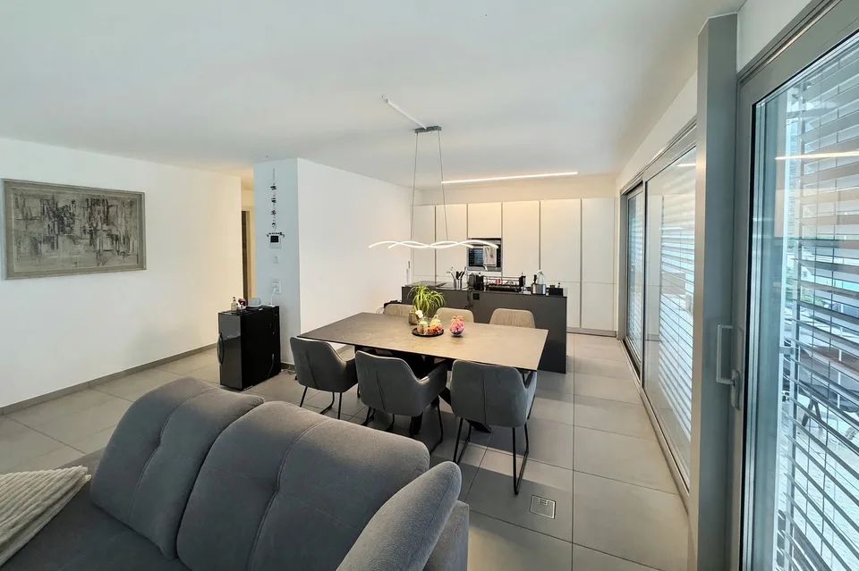 Elegantes Penthouse 3,5 mit 70 m² Terrasse im Herzen von Bellinzona