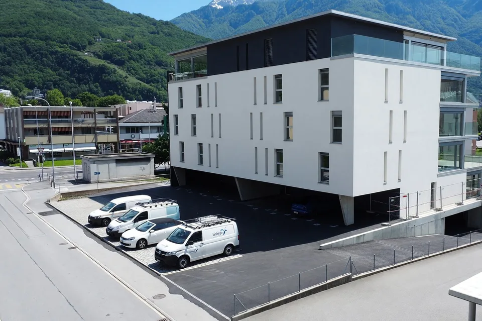 Elegantes Penthouse 3,5 mit 70 m² Terrasse im Herzen von Bellinzona