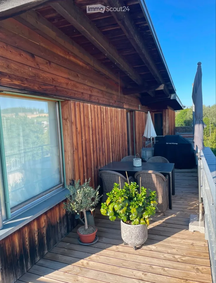 Schöne Terrassenwohnung in Murten zu vermieten!