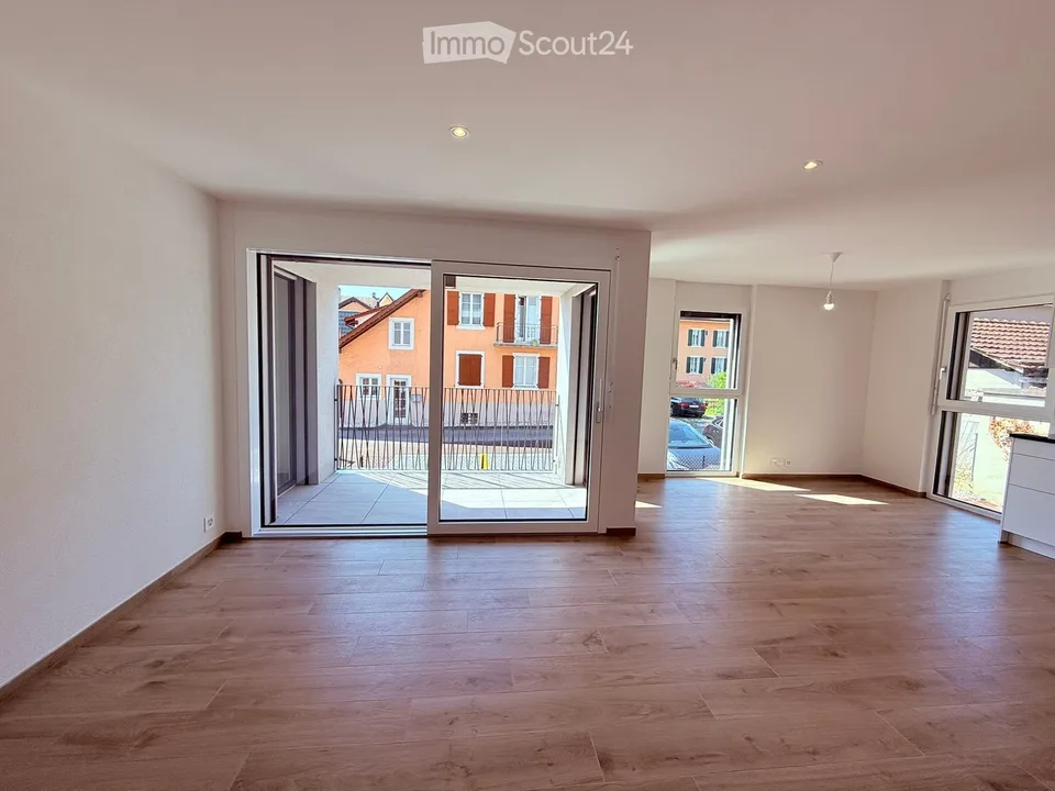 New 2.5-room apartment with balcony - October 1, 2026