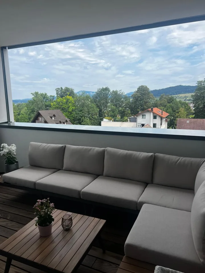 Recherche locataire : Appartement attique moderne 3.5 pièces à Siebnen
