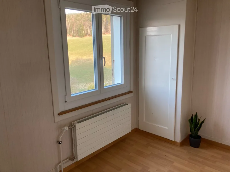 3 locali con vista sul lago di Joux
