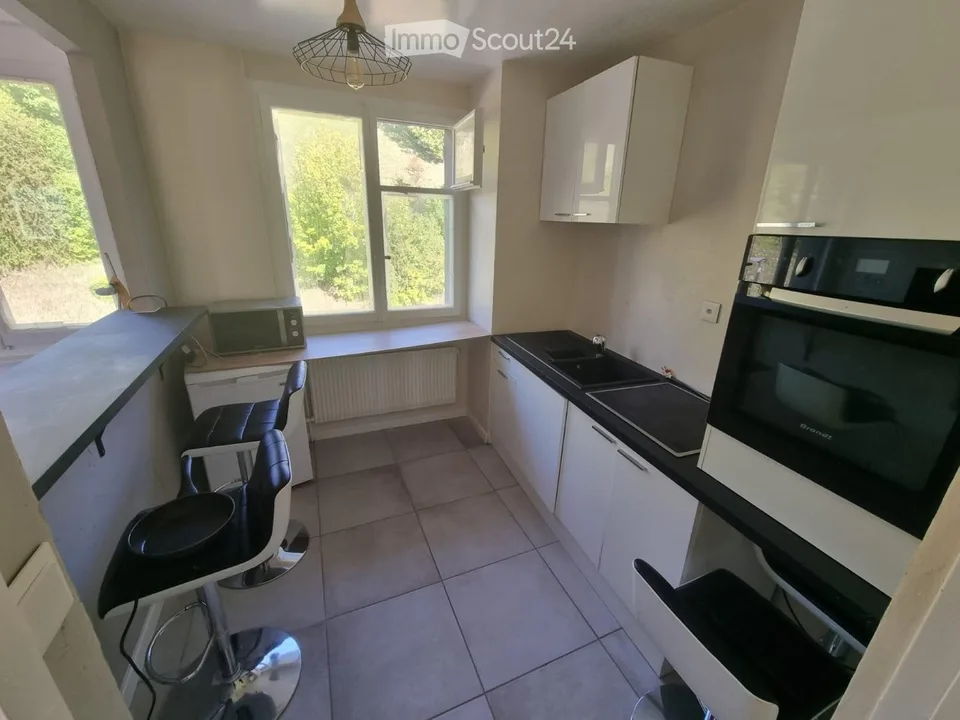 Room in shared apartment Le Locle