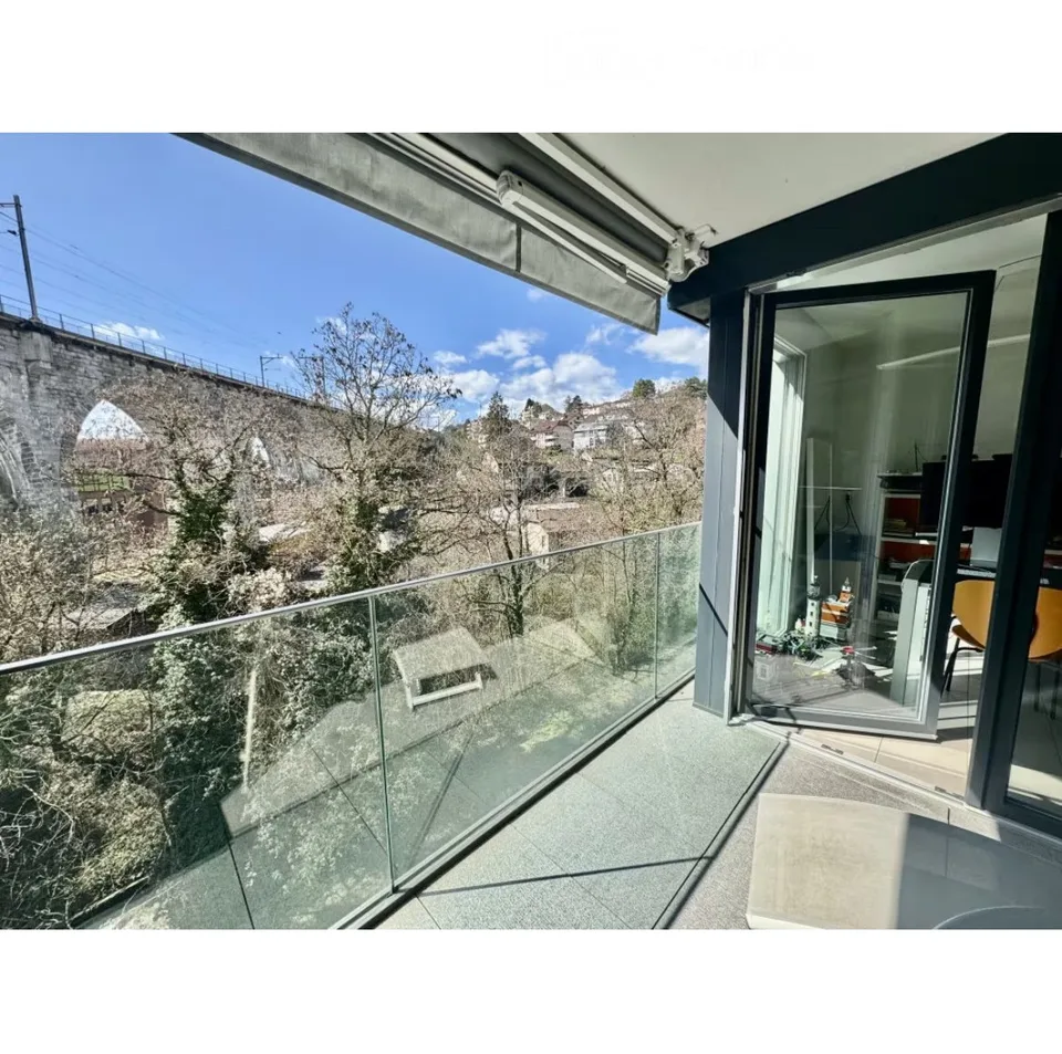 REPRISE DE BAIL lumineux 2,5 pièces 70m2