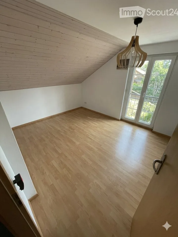 Duplex, Vuarrens, 5.5 rooms, terraces, parking, 2600 cc