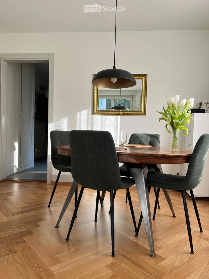 2.5-Zimmer Wohnung renovierter Altbau