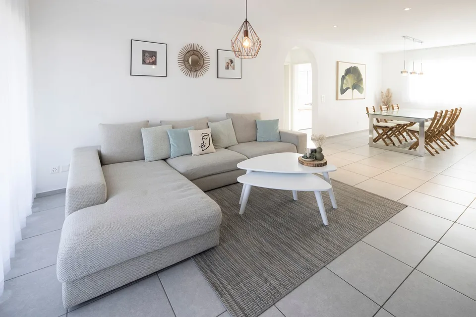 Moderne Familienwohnung mit traumhafter Gartenoase