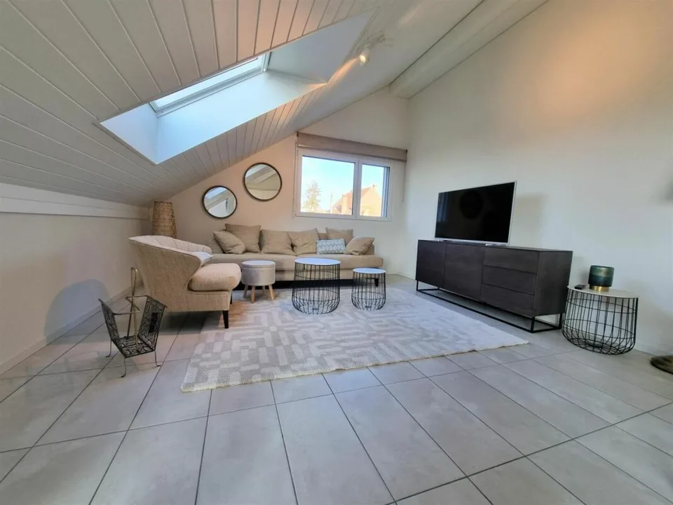 Grandcour - Appartement meublé 3.5 pièces au dernier étage