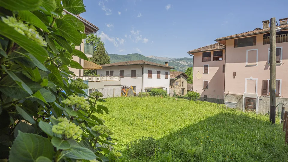 OPPORTUNITÀ RARA A GENTILINO | SELTENE GELEGENHEIT IN GENTILINO