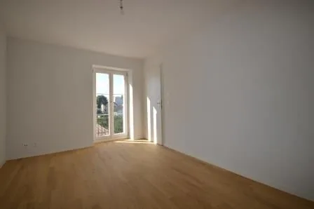 Incantevole appartamento di 2 locali con balcone a Payerne