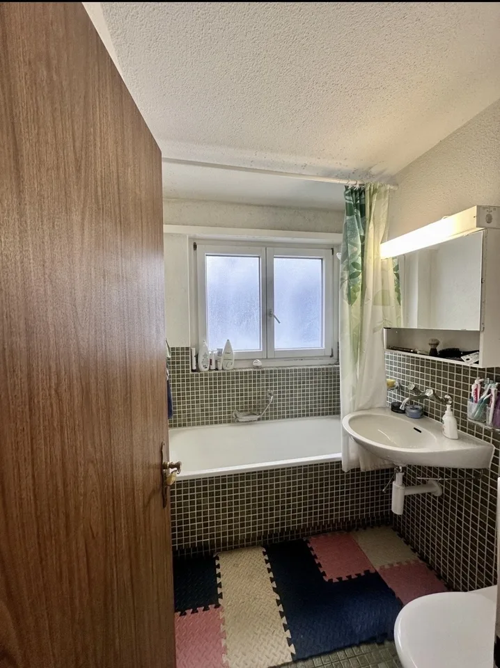 Room in shared apartment