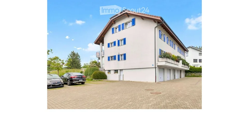 Helle 4,5 Zi Wohnung in 6037 Root...