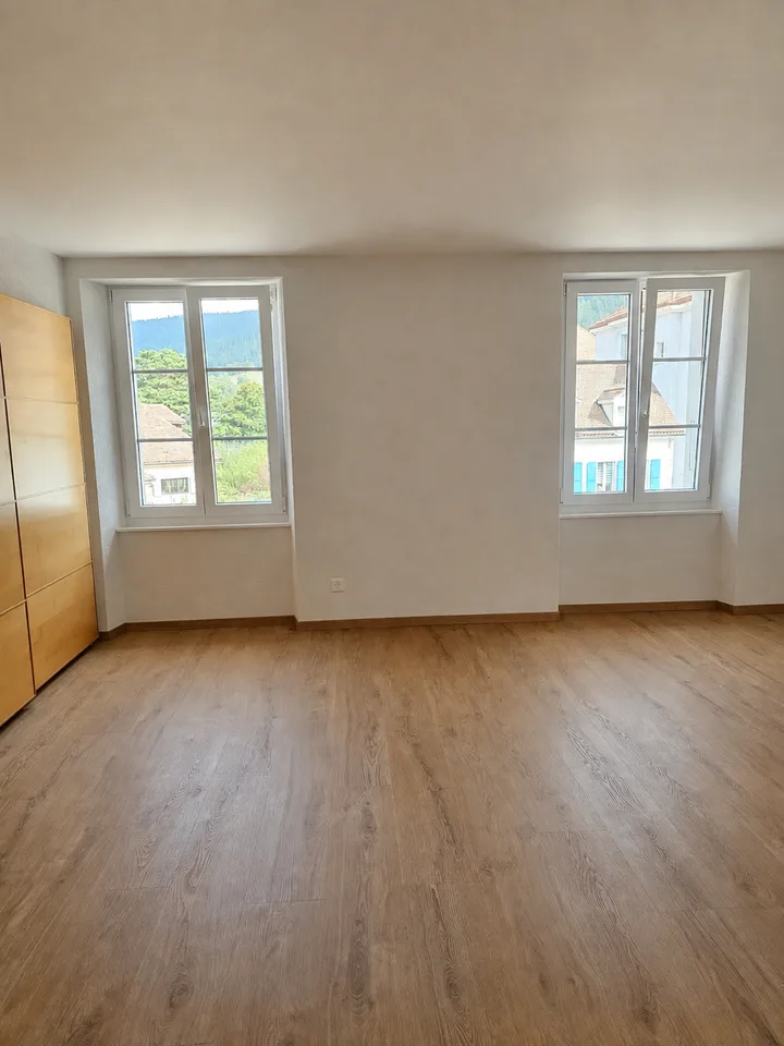 Bel appartement rénové au centre de Fleurier