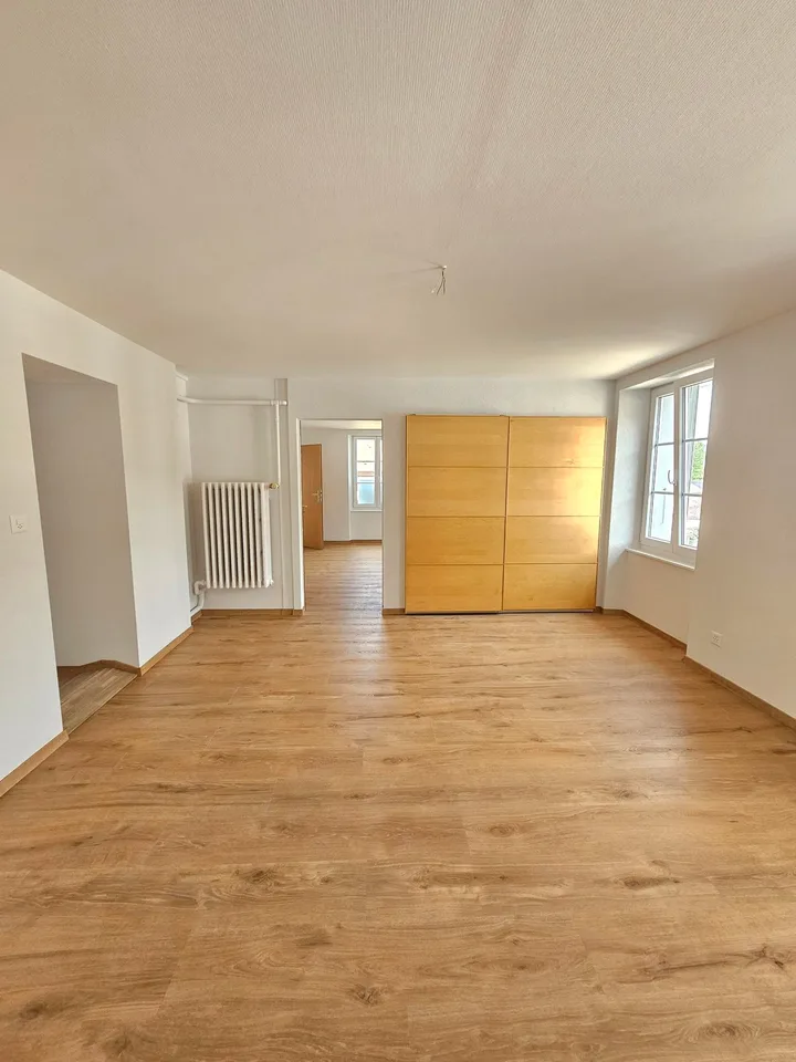 Bel appartement rénové au centre de Fleurier