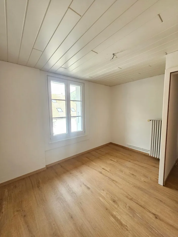 Schönes renoviertes Apartment im Zentrum von Fleurier – Foto 11 von 11